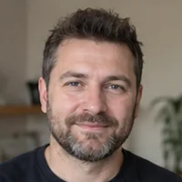 Гинтарас Почюс